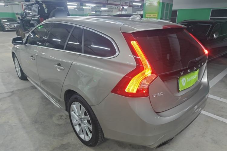 Used Volvo V60 2015 T5 Zhiyi Edition Rear Left 45 Deg