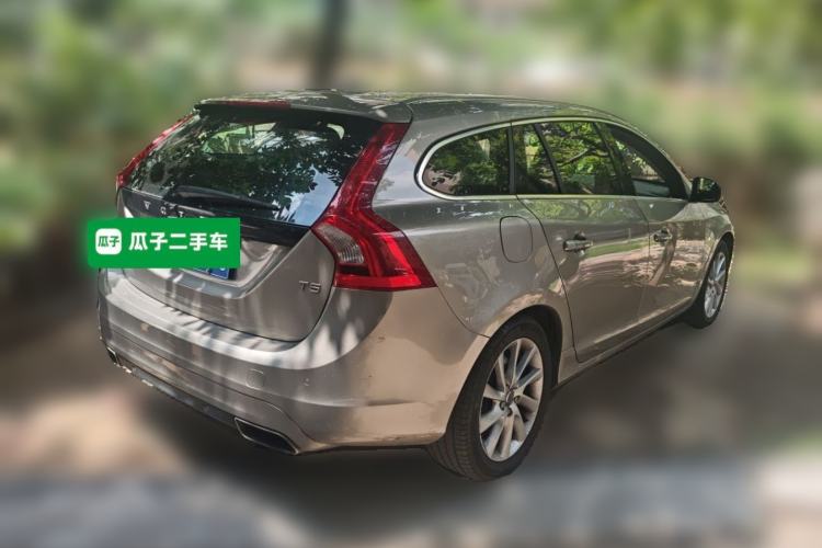 Used Volvo V60 2015 T5 Zhiyi Edition Rear Right 45 Deg