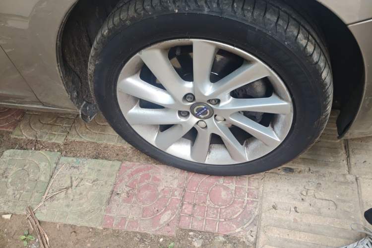 Used Volvo V60 2015 T5 Zhiyi Edition Right Front Wheel Hub