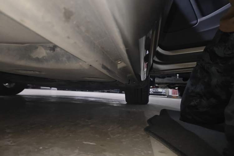 Used Volvo V60 2015 T5 Zhiyi Edition Right Side Sill