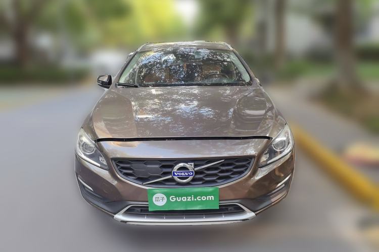 Used Volvo V60 2016 Cross Country T6 AWD Exterior 1