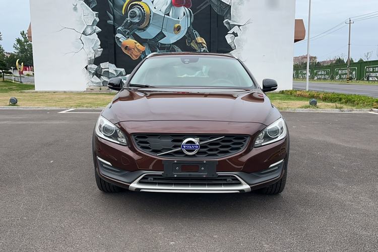 Used Volvo V60 2016 Cross Country T6 AWD Exterior 1
