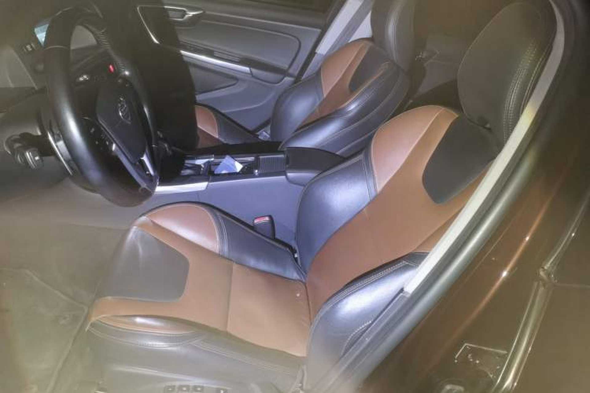 Used Volvo V60 2016 Cross Country T6 AWD Left Front Seat