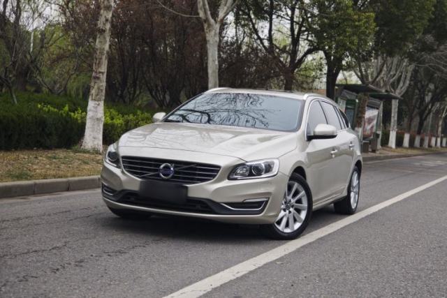 Used Volvo V60 2016 T5 Zhiyi Edition