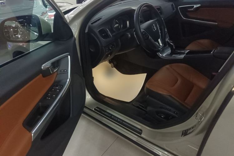 Used Volvo V60 2016 T5 Zhiya Edition Driver Seat