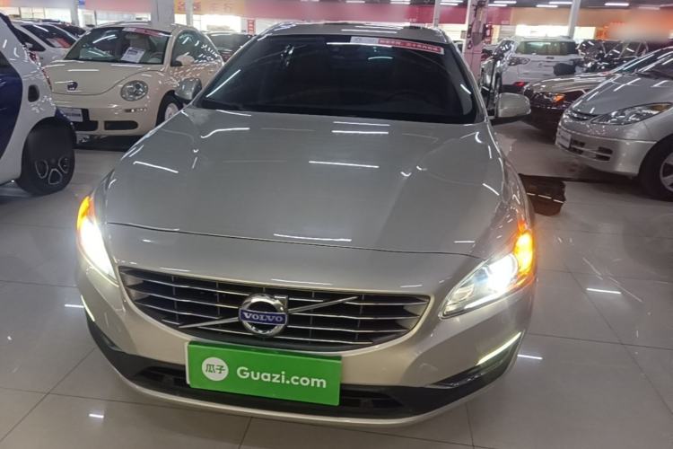 Used Volvo V60 2016 T5 Zhiya Edition Front