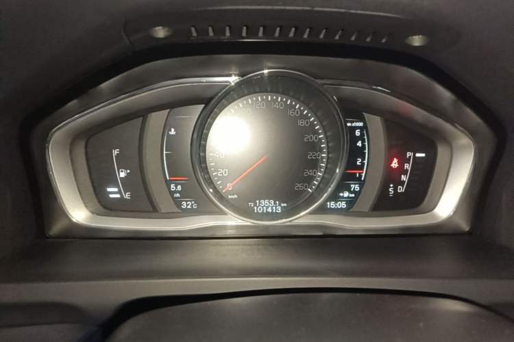 Used Volvo V60 2016 T5 Zhiya Edition Instrument Cluster