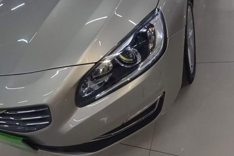 Used Volvo V60 2016 T5 Zhiya Edition Left Front Headlight