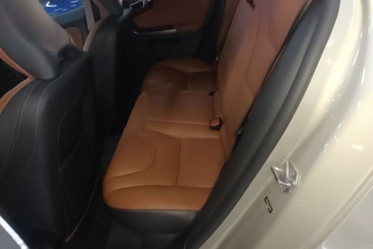 Used Volvo V60 2016 T5 Zhiya Edition Left Rear Seat