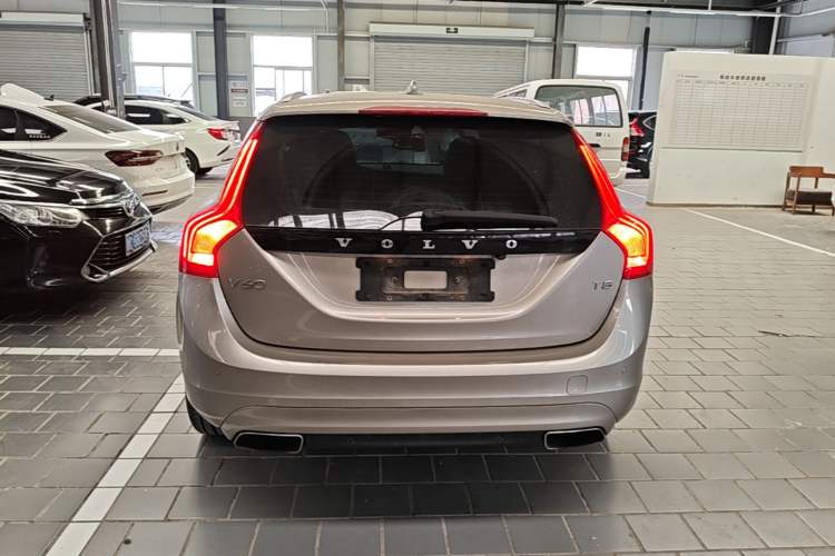 Used Volvo V60 2016 T5 Zhiya Edition Rear