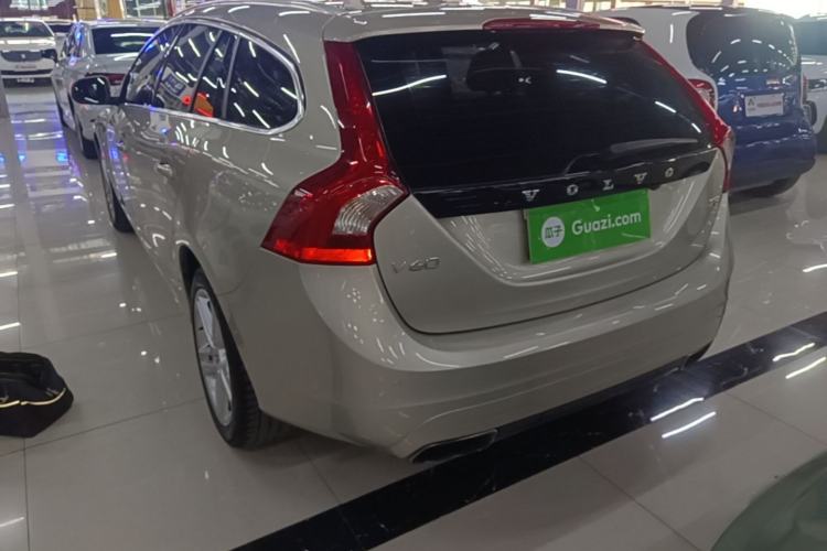 Used Volvo V60 2016 T5 Zhiya Edition Rear Left 45 Deg