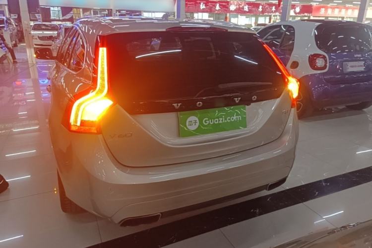 Used Volvo V60 2016 T5 Zhiya Edition Rear