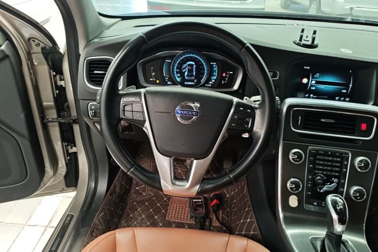 Used Volvo V60 2016 T5 Zhiya Edition Steering Wheel
