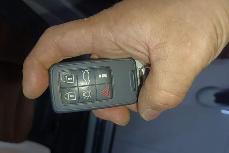 Used Volvo V60 2016 T5 Zhiya Edition Vehicle Key