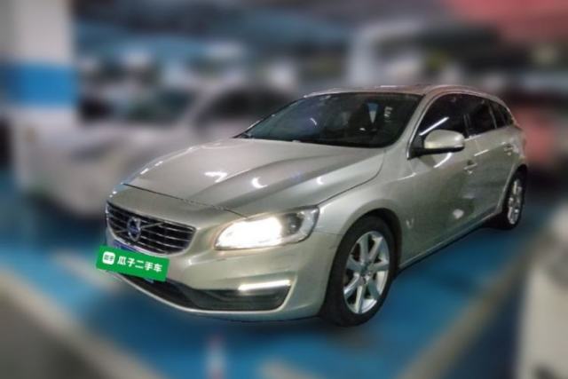 Used Volvo V60 2016 T4 Smart Edition