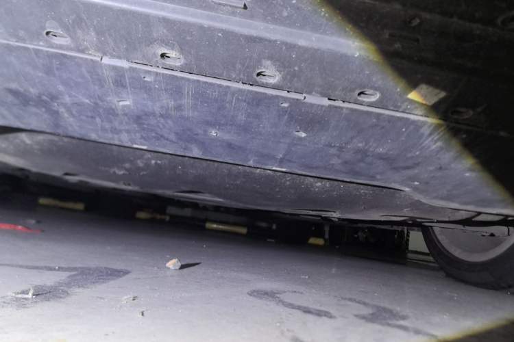 Used Volvo V60 2016 T5 Zhiya Edition Chassis Front