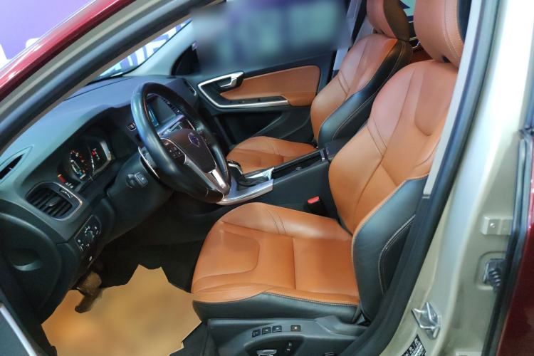 Used Volvo V60 2016 T5 Zhiya Edition Left Front Seat