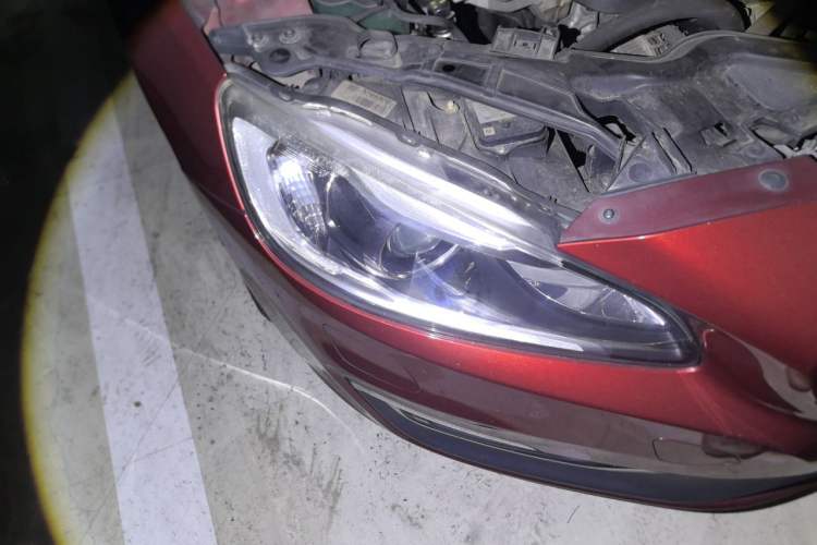 Used Volvo V60 2016 T5 Zhiya Edition Right Front Headlight