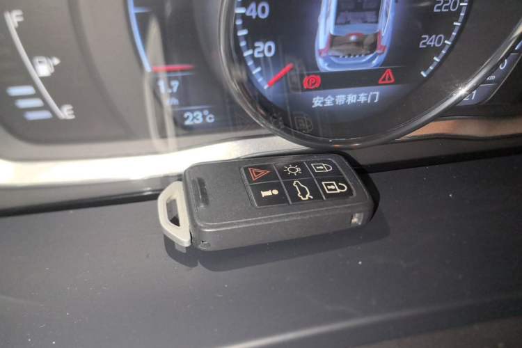 Used Volvo V60 2016 T5 Zhiya Edition Vehicle Key