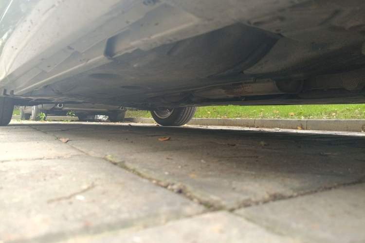 Used Volvo V60 2016 T5 Zhiyi Edition Chassis Front Right