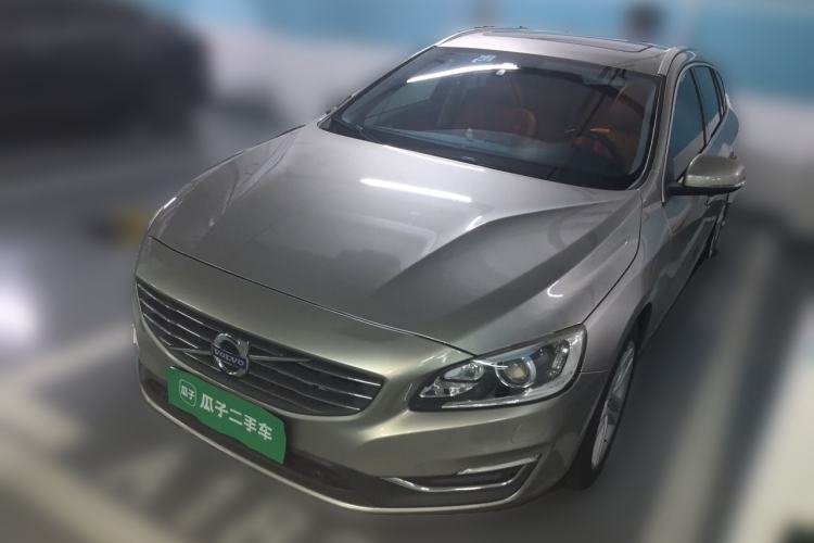 Used Volvo V60 2016 T5 Zhiya Edition Guazi used car, China used car export, Used car for sale, Used  cars, Cheapest cars for sale