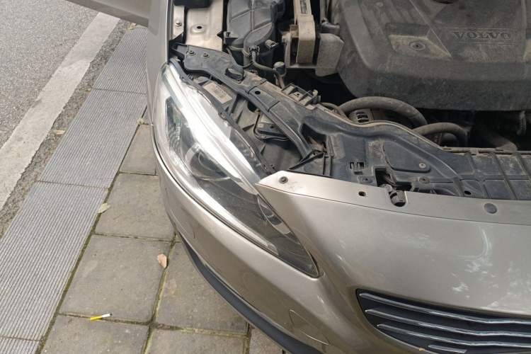 Used Volvo V60 2016 T5 Zhiyi Edition Right Front Headlight