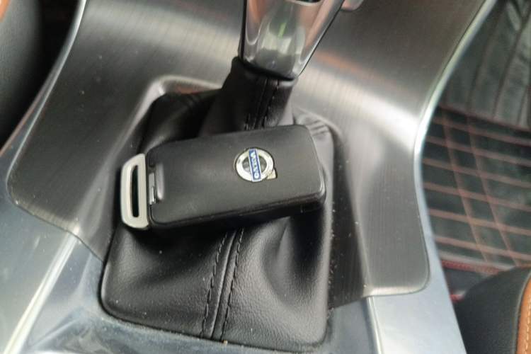 Used Volvo V60 2016 T5 Zhiyi Edition Vehicle Key