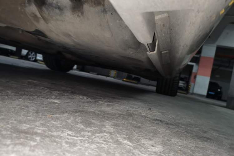 Used Volvo V60 2016 T5 Zhiya Edition Chassis Front Left