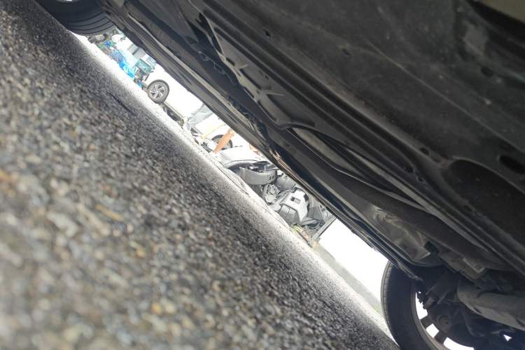 Used Volvo V60 2016 Cross Country T6 AWD Chassis Rear Left