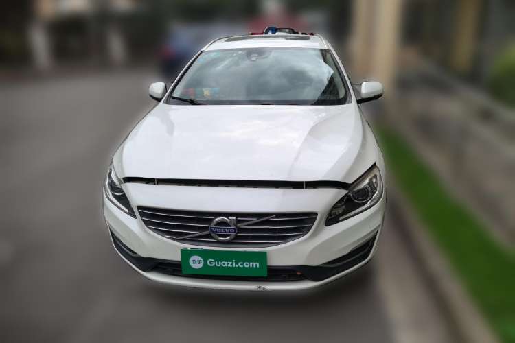Used Volvo V60 2016 T5 Zhiya Edition Front