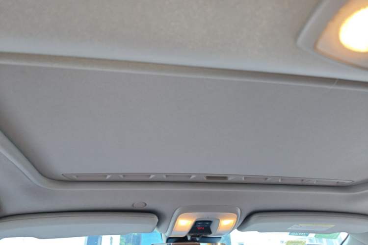 Used Volvo V60 2016 T5 Zhiya Edition Headliner