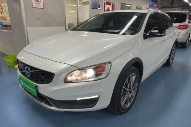 Volvo V60 2016 Cross Country T6 AWD de segunda mano