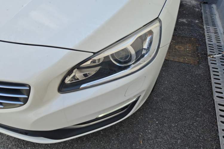 Used Volvo V60 2016 T5 Zhiya Edition Left Front Headlight