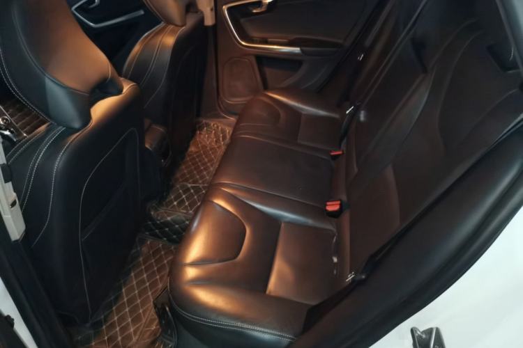 Used Volvo V60 2016 T5 Zhiya Edition Left Rear Seat
