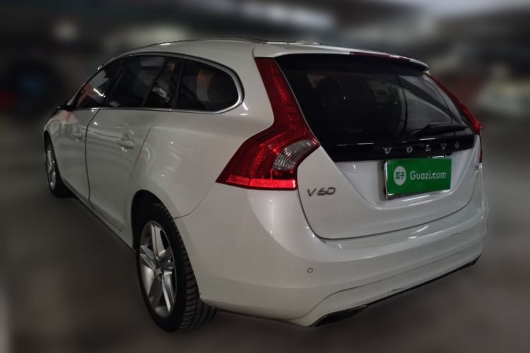 Used Volvo V60 2016 T5 Zhiya Edition Rear Left 45 Deg