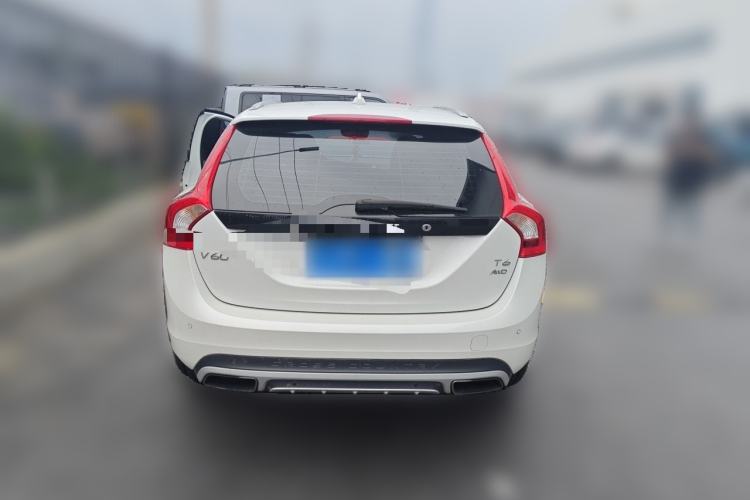 Used Volvo V60 2016 Cross Country T6 AWD Rear