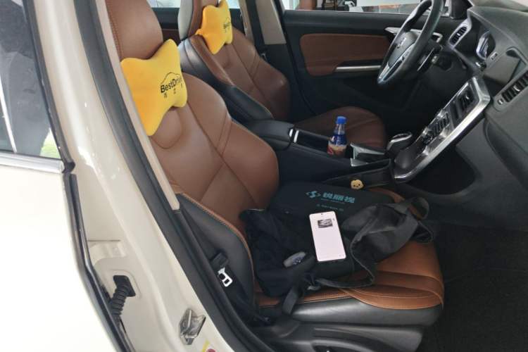 Used Volvo V60 2016 T5 Zhiya Edition Right Front Seat