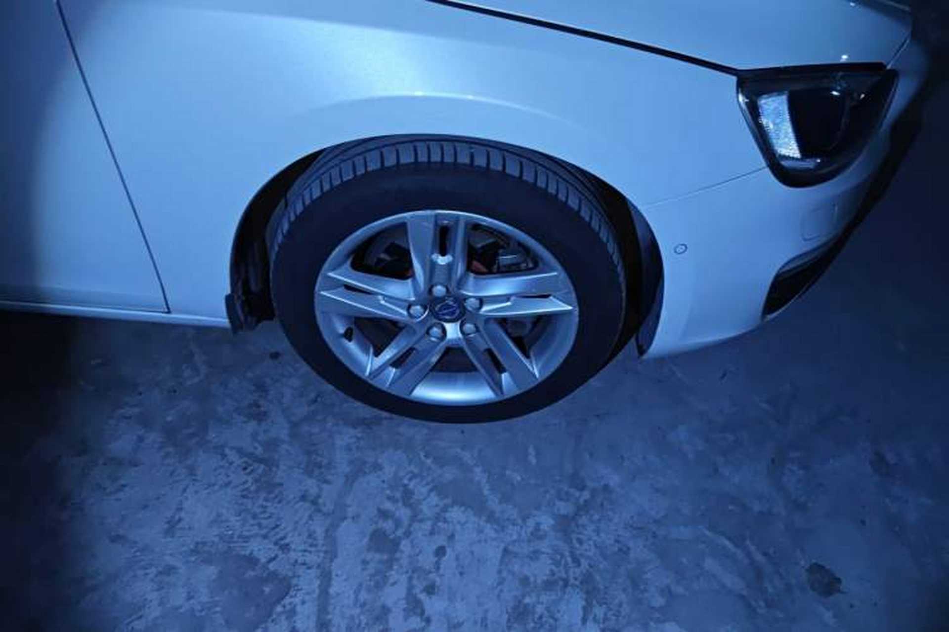 Used Volvo V60 2016 T5 Zhiya Edition Right Front Wheel Hub