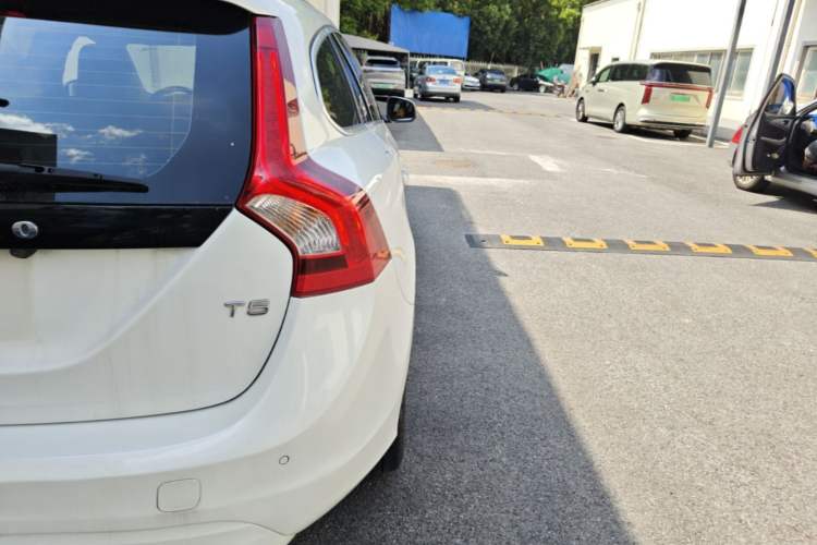 Used Volvo V60 2016 T5 Zhiya Edition Right Rear Taillight