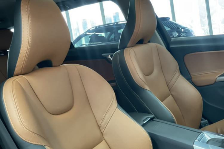 Used Volvo V60 2017 T5 Zhiya Edition China V Standard Interior 4