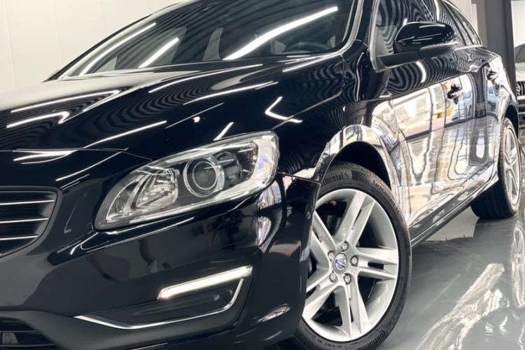 Used Volvo V60 2017 T5 Zhiya Edition China V Standard Left Front Headlight