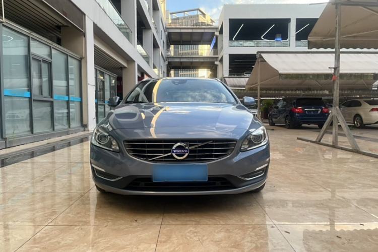 Used Volvo V60 2017 T5 Zhiyi Edition China V Standard Exterior 1