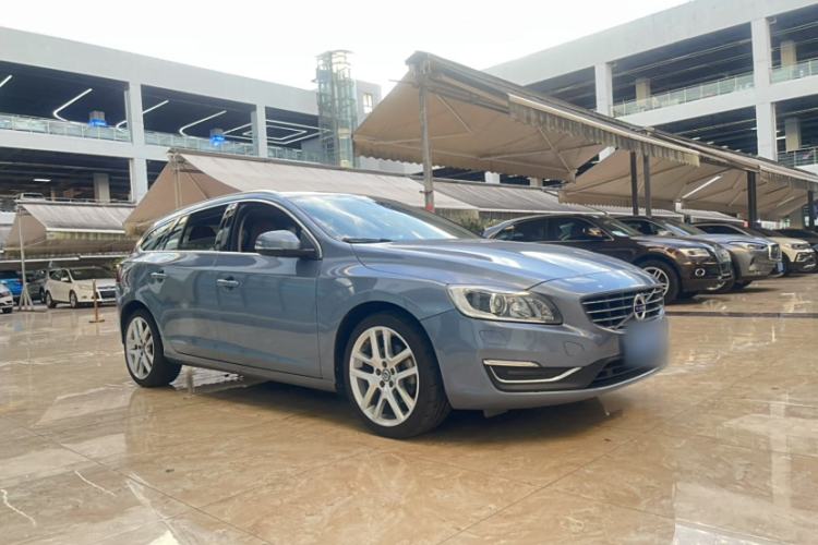 Used Volvo V60 2017 T5 Zhiyi Edition China V Standard Exterior 2