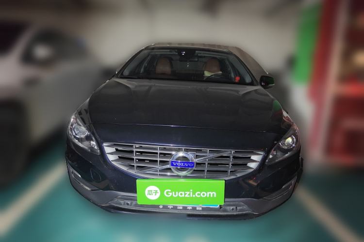 Used Volvo V60 2017 T5 Zhiyi Edition China V Standard Front