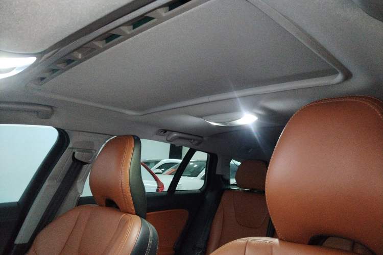 Used Volvo V60 2017 T5 Zhiyi Edition China V Standard Headliner