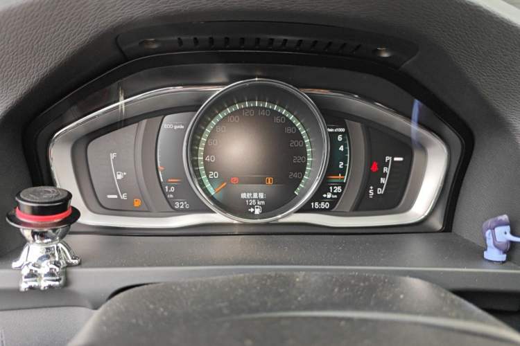 Used Volvo V60 2017 Cross Country T5 AWD China V Standard Instrument Cluster