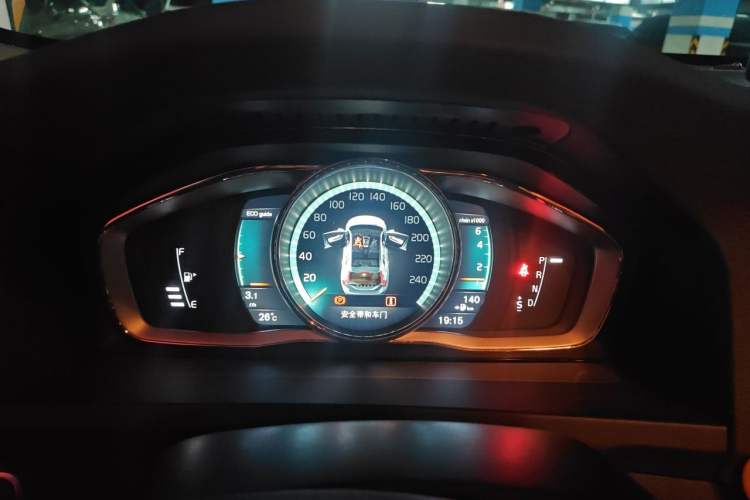 Used Volvo V60 2017 T5 Zhiya Edition China V Standard Instrument Cluster