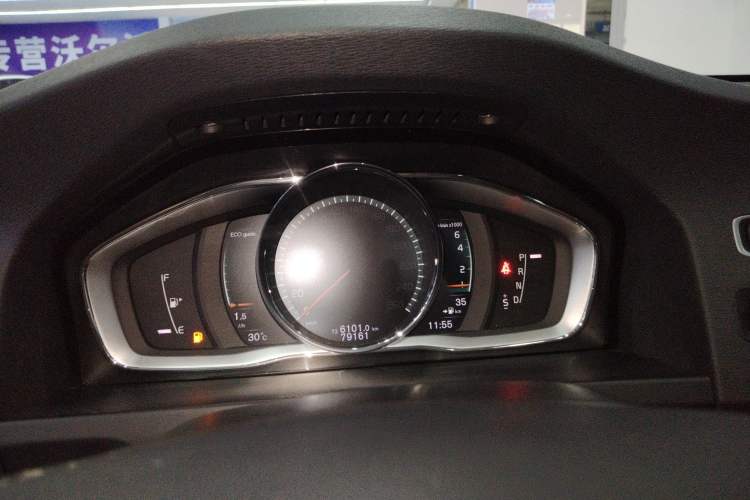 Used Volvo V60 2017 T5 Zhiyi Edition China V Standard Instrument Cluster