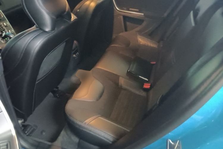 Used Volvo V60 2017 2.0T Polestar Interior 4