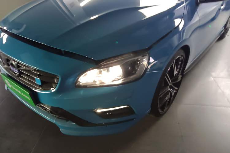 Used Volvo V60 2017 2.0T Polestar Left Front Headlight